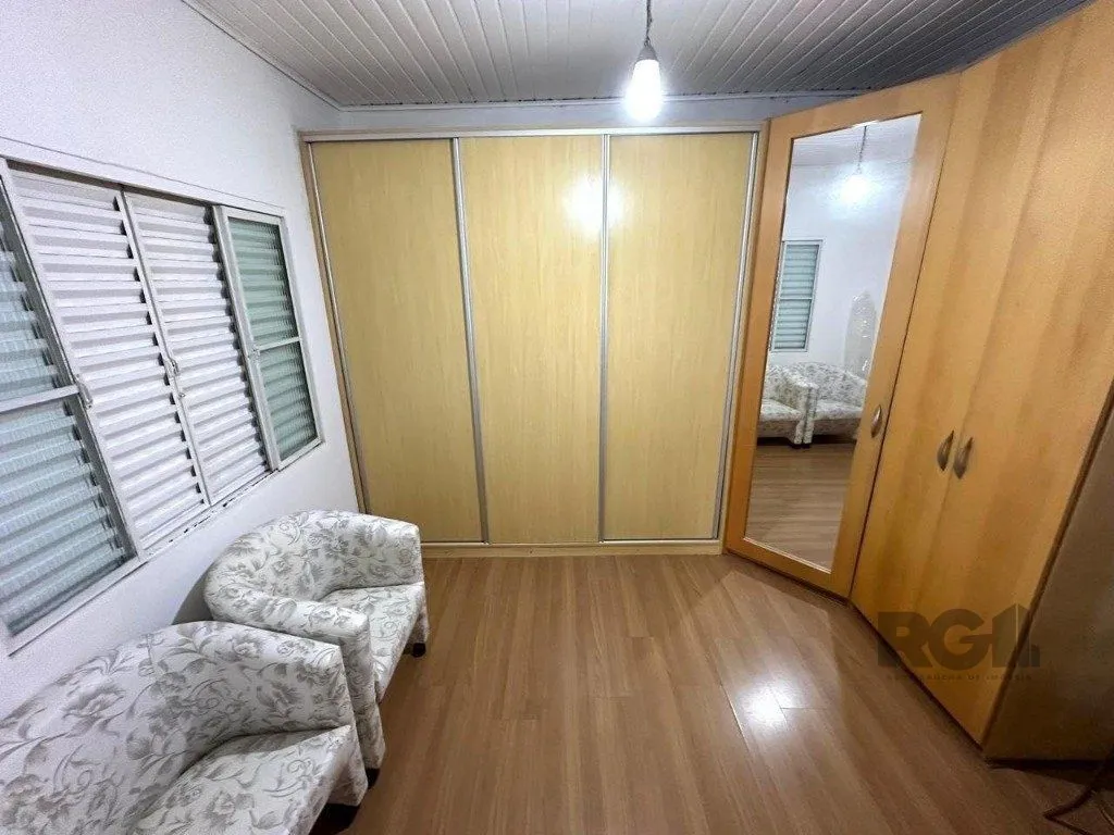 Imagem Casa de 160m² com 4 quarto no Bairro Farrapos