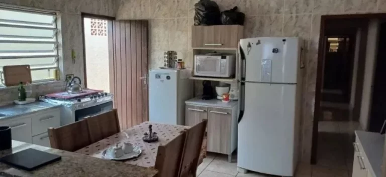 Imagem EXCELENTE CASA À VENDA NO MARACANÃ COM 3 DORMITÓRIOS 2 VAGAS!!!