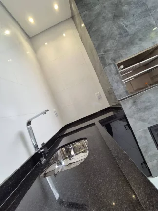 Imagem CASA TERREA - HORTO 2 COM PISCINA