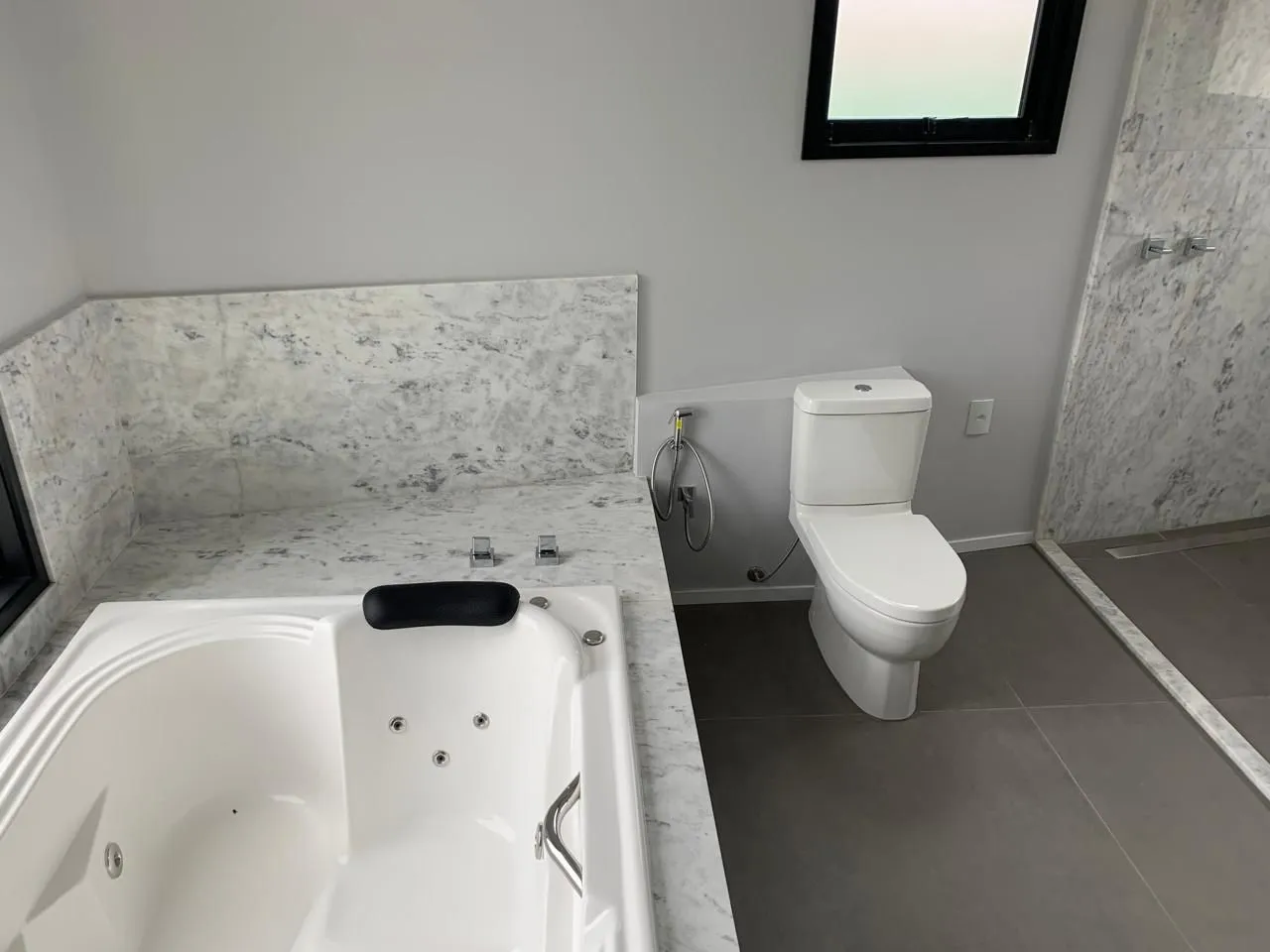 Imagem CASA DE ALTO PADRÃO NO CONDOMÍNIO GREEN VILLAGE - Xangrila/RS