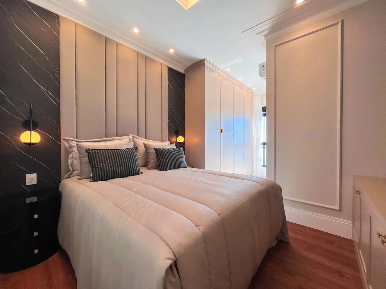 Imagem Apartamento com vista para o mar à venda com 186m2 por R$ 6.500.000,00