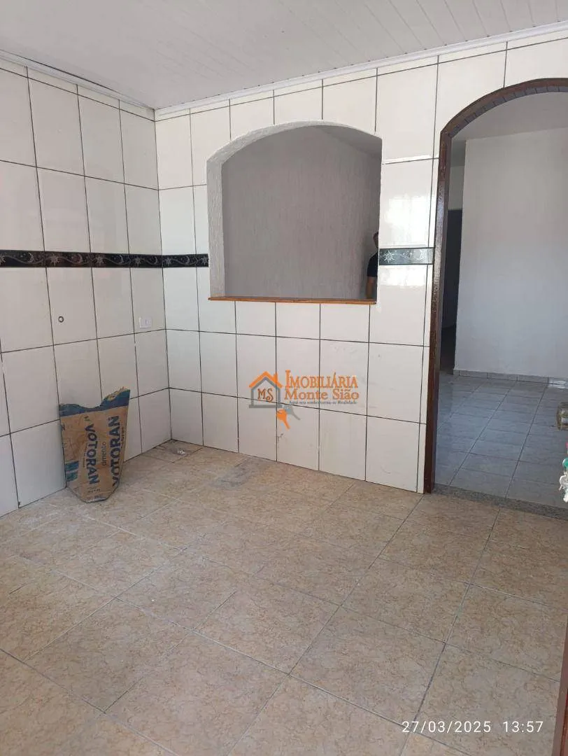 Imagem Sobrado com 3 dormitórios à venda, 125 m² por R$ 370.000,00 - Vila Fátima - Guarulhos/SP