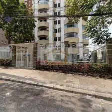 Foto do imóvel Região Central de Alphaville, 3 quartos sendo um suíte, 2 vagas