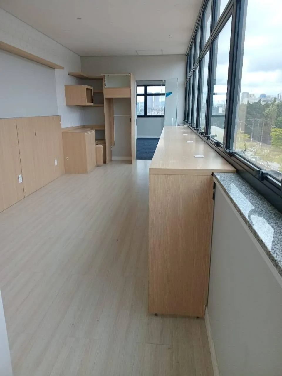 Imagem Galpão Industrial Preparado para Setor Farmacêutico em Barueri - SP