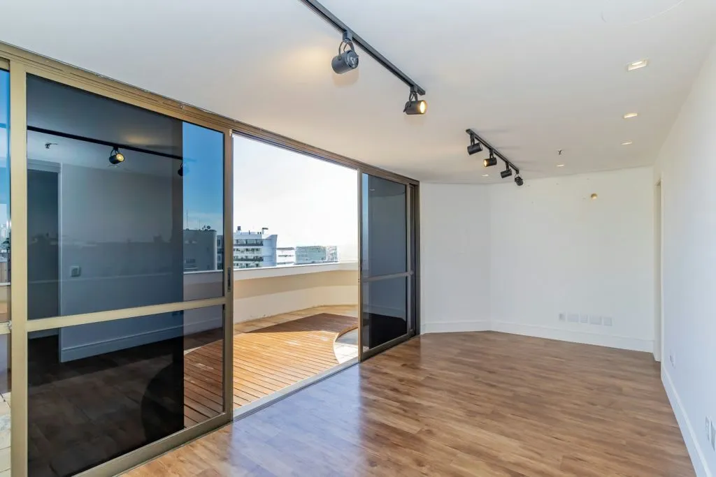 Imagem Sala / Conjunto Comercial à venda no Bairro Moinhos de Vento - Porto Alegre