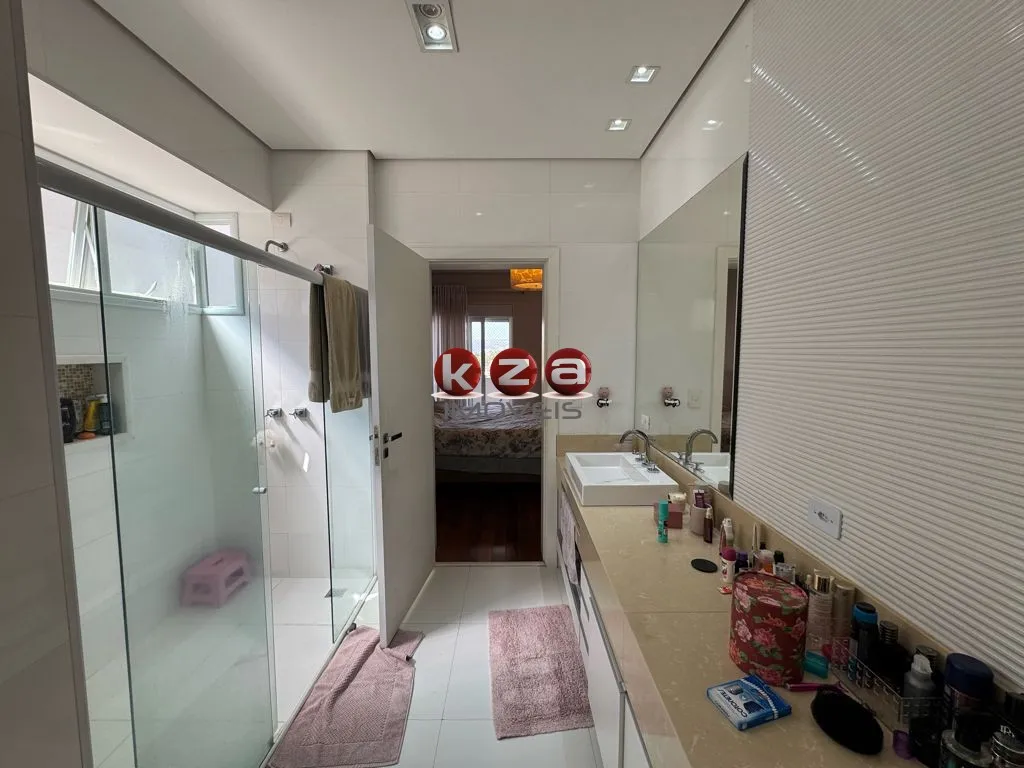 Imagem Luxuosa casa em condomínio à venda em Valinhos-SP, no Condomínio Porto Seguro Village: 3 quartos, 3 suítes, 2 salas, 5 banheiros, 2 vagas, 454m².