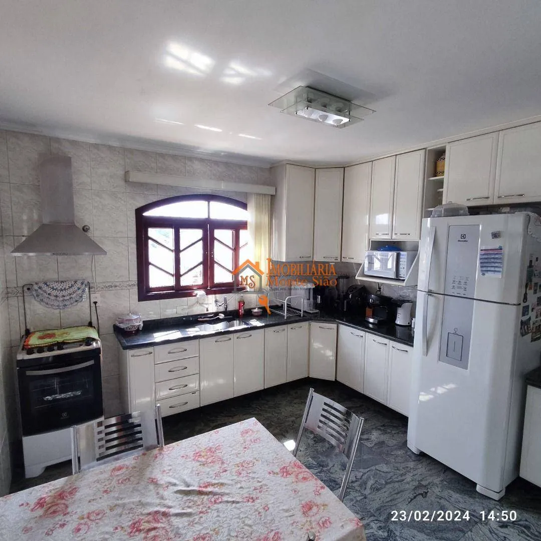 Imagem Sobrado com 3 dormitórios à venda, 198 m² por R$ 897.000,00 - Jardim Vila Galvão - Guarulhos/SP