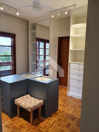 Imagem Casa de Condomínio em Alphaville - Santana de Parnaíba