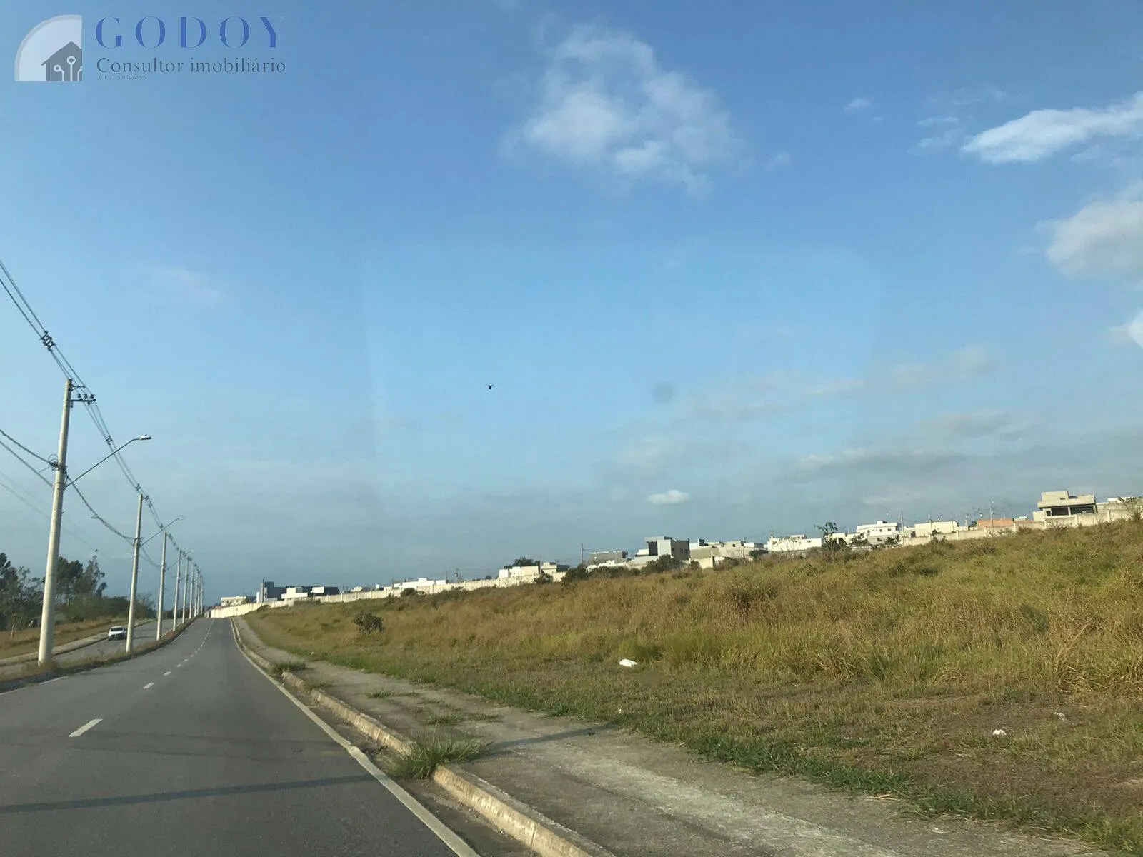 Imagem Terreno Residencial/Comercial à Venda - Vale dos Cristais
