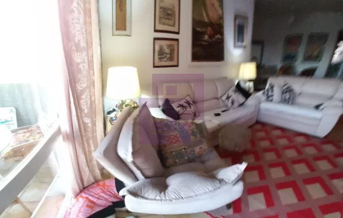Imagem Pitangueiras !!!! 100 metros do mar.