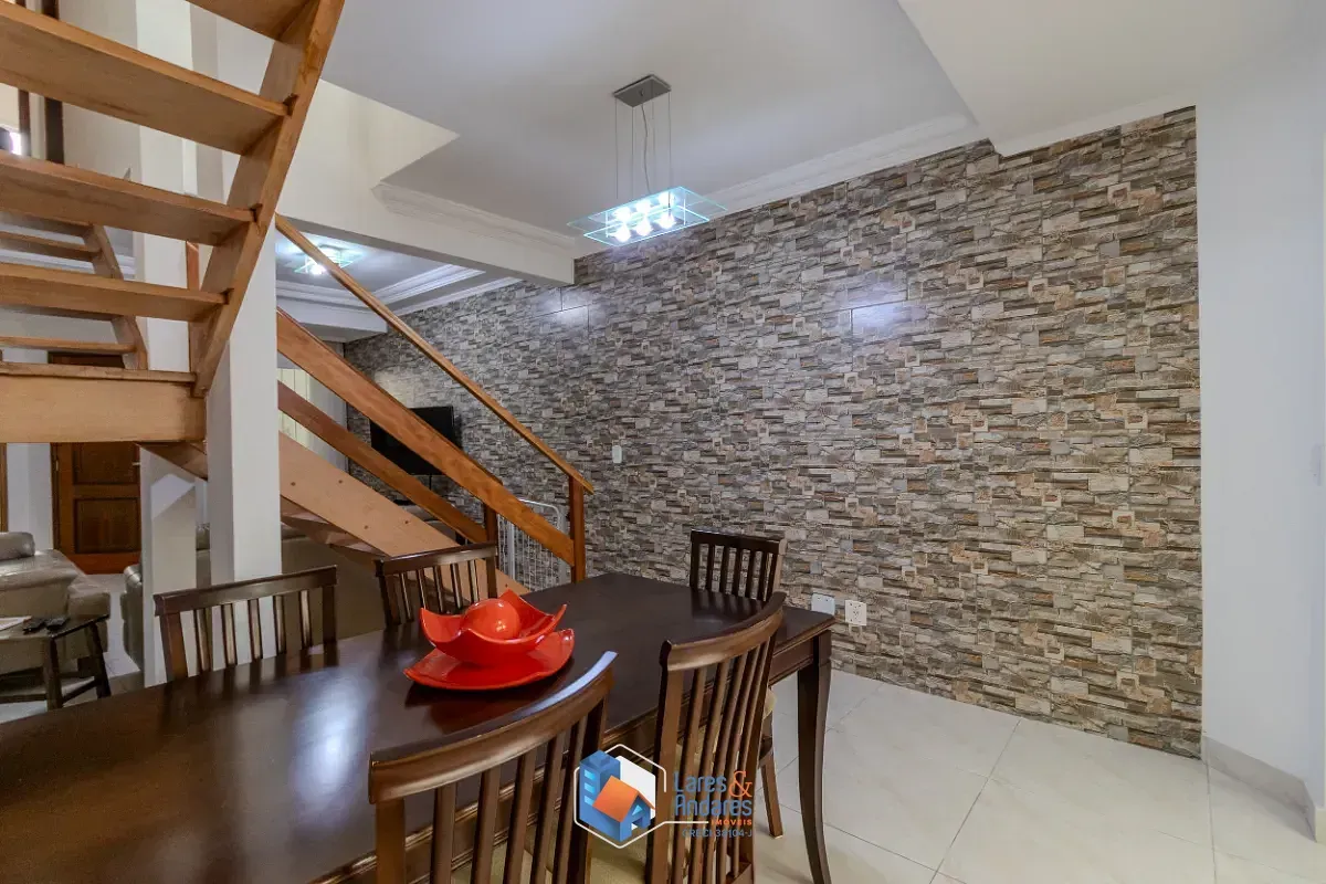 Imagem Casa para venda em Vila Marari com 3 quartos, sendo 2 suítes, 93m²