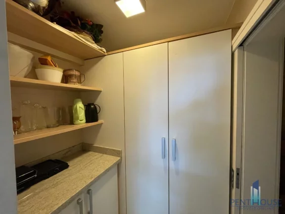 Imagem Apartamento Frente Mar para Venda em Balneário Camboriú, CENTRO, 3 dormitórios, 3 suítes, 4 banheiros, 1 vaga