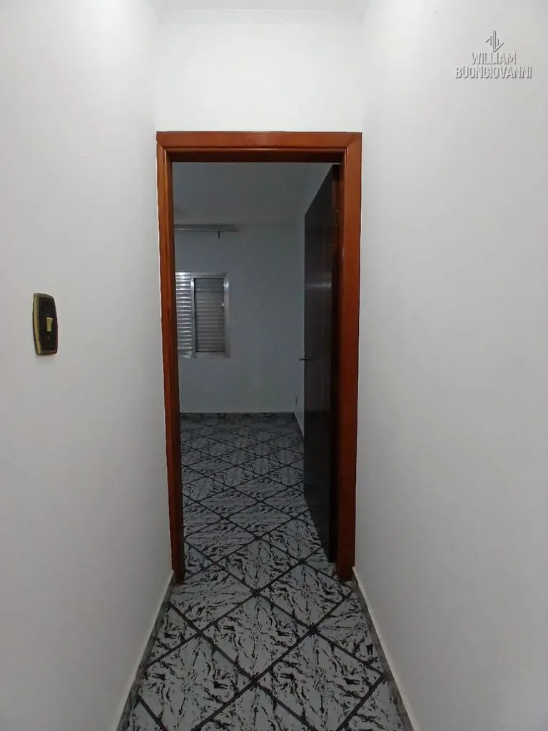 Imagem 1 Dormitório Grande c/ Vaga - 60m² - Frente Rua - R$ 300 mil