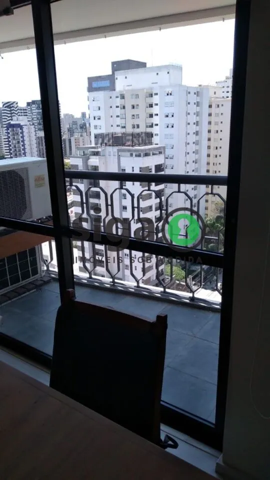 Imagem VENDE Apartamento em Moema com 2 suítes e duas Vagas
