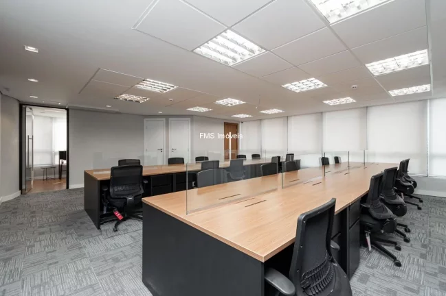 Imagem Conjunto comercial de 200m² para locação no Itaim
