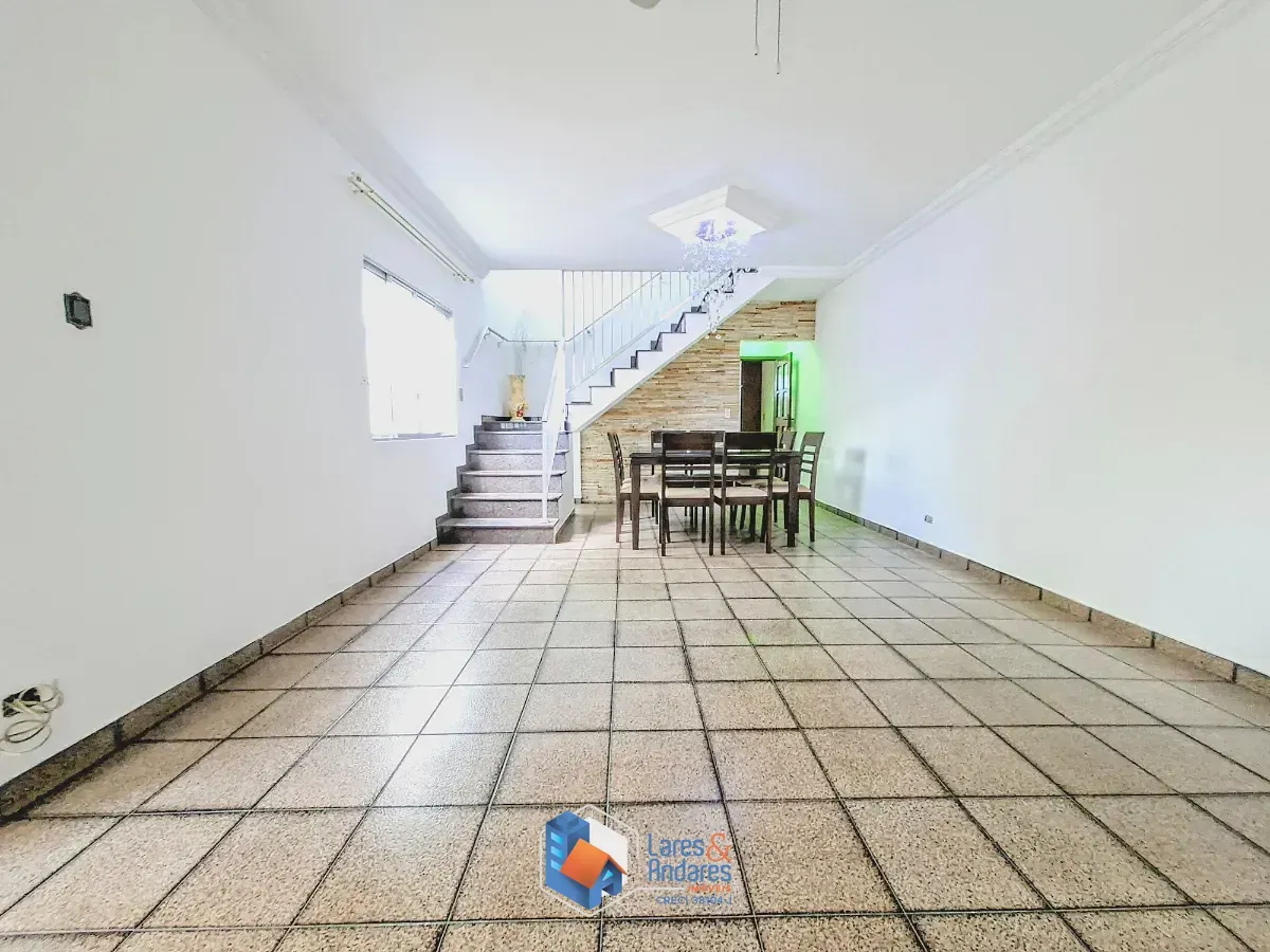 Imagem Sobrado para venda em Chora Menino com 3 quartos, sendo 1 suíte, 187m²