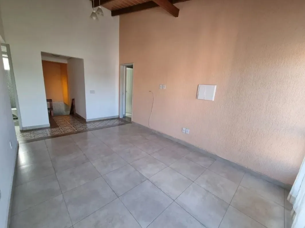 Imagem Casa sobrado no bairro Cristal de 3 domitórios e 3 vagas
