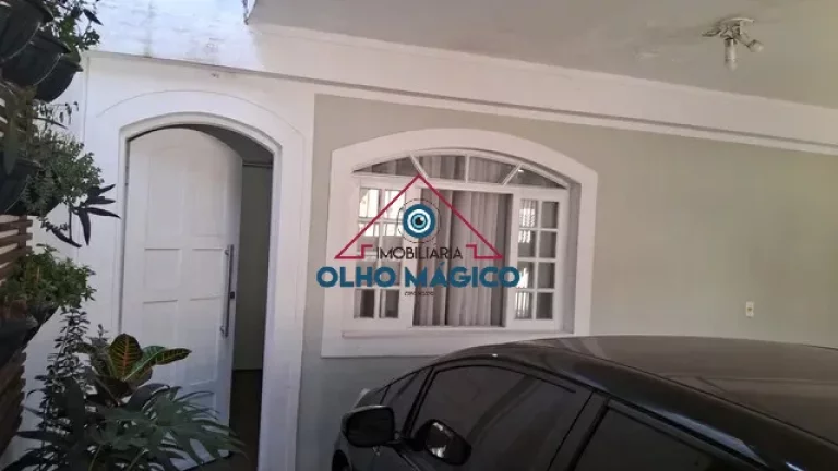 Imagem Casa Térrea Jardim D'Abril - 2 dormitórios com suíte - Vagas - Varanda