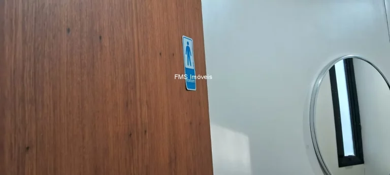 Imagem Conjunto Comercial para Locação no Brooklin: 1 Sala, 5 Vagas de Garagem e 254m² em São Paulo-SP!
