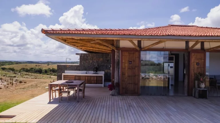Imagem CASA DA FONTE - COLINA BEIRA MAR