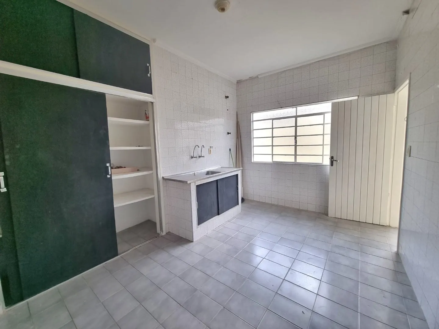 Imagem Casa à venda 4 Quartos, 1 Suite, 3 Vagas, 217.5M², Chácara Galega, Pindamonhangaba - SP