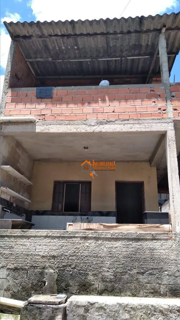 Imagem Sobrado com 6 dormitórios à venda, 270 m² por R$ 350.000,00 - Cidade Soberana - Guarulhos/SP