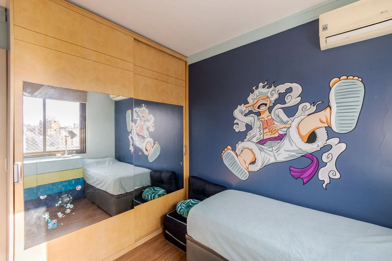 Imagem Andar alto, sol e vista definida são ponto forte deste belíssimo apartamento à venda de 3 dorm e 2 vagas indiv. cobertas no Rio Branco