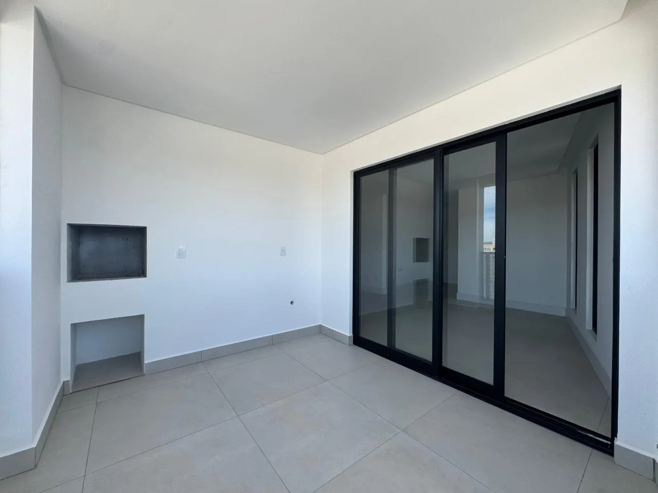 Imagem Apartamento com vista para o mar à venda com 115m2 por R$ 3.300.000,00