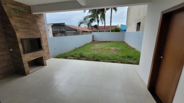 Imagem Sobrado novo na região central de Itapoá