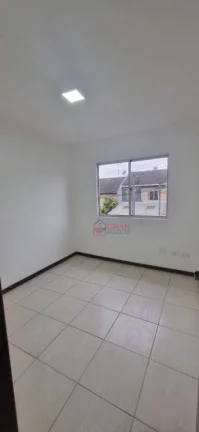 Imagem Sobrado em condomínio no Santa Cândida