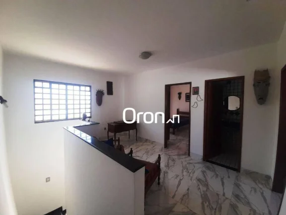 Imagem Sobrado com 3 dormitórios à venda, 270 m² por R$ 1.410.000,00 - Jardim América - Goiânia/GO