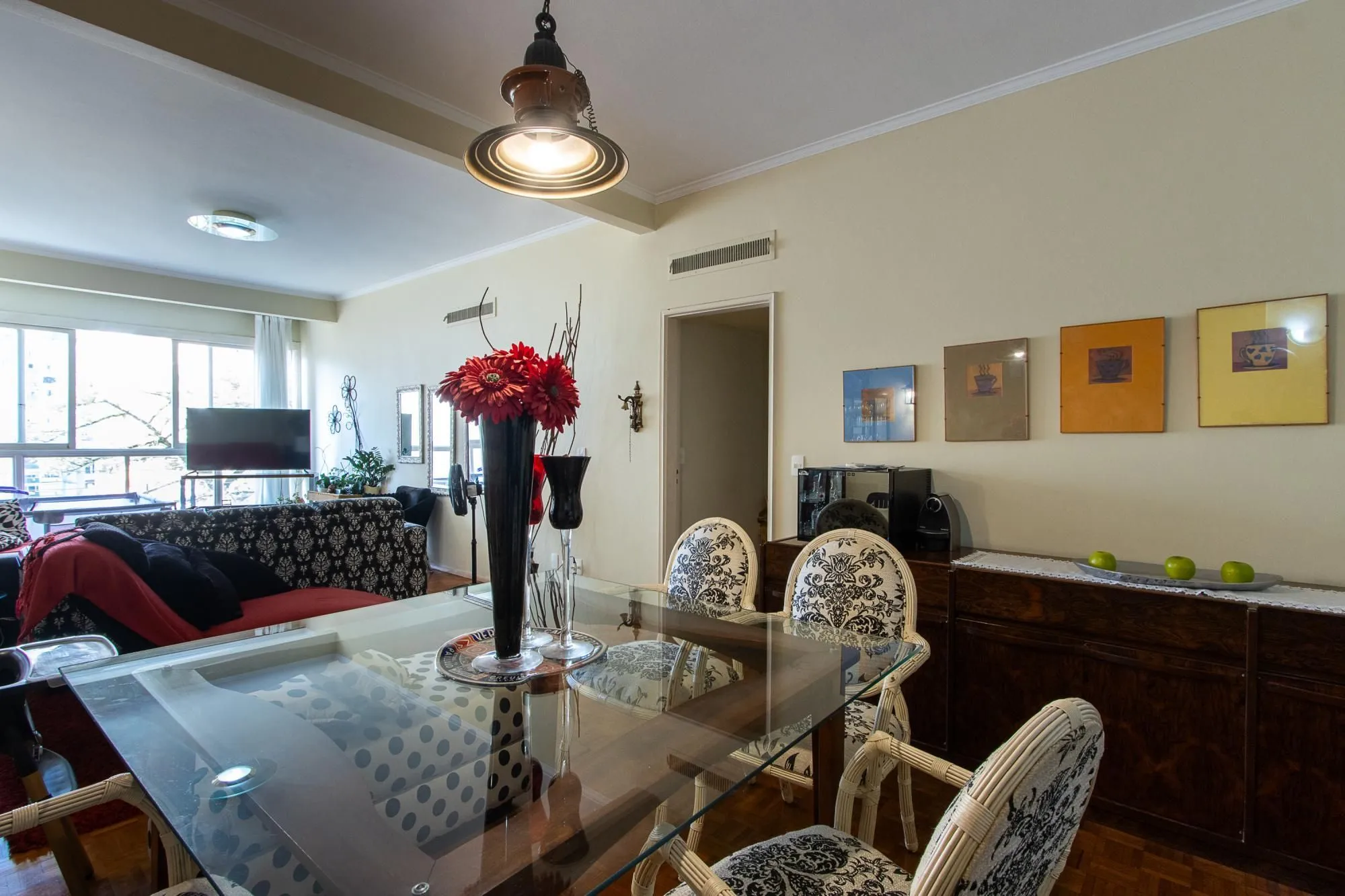 Imagem Apartamento 3 Dormitórios Ensolarado no Centro de Porto Alegre