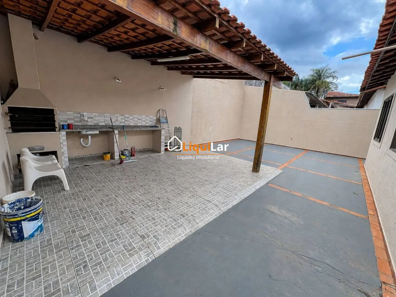 Imagem Casa para Locação no Monte Castelo | 3 Quartos, Quintal Amplo e Espaço Gourmet