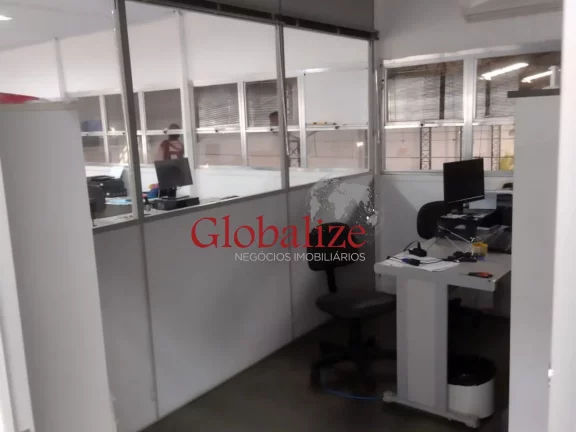 Imagem Galpão no bairro Paquetá em Santos-SP, espaço amplo, são 2.100m² !