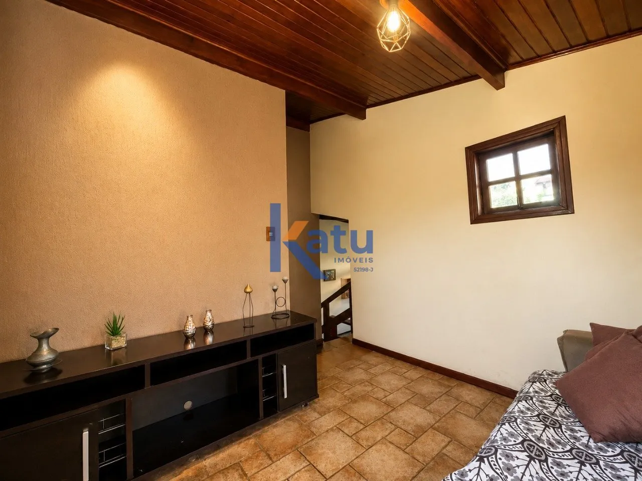 Imagem CHÁCARA PARA VENDA EM JUNDIAÍ/SP

Esta chácara possui um terreno de 1.000 m² e área construída...