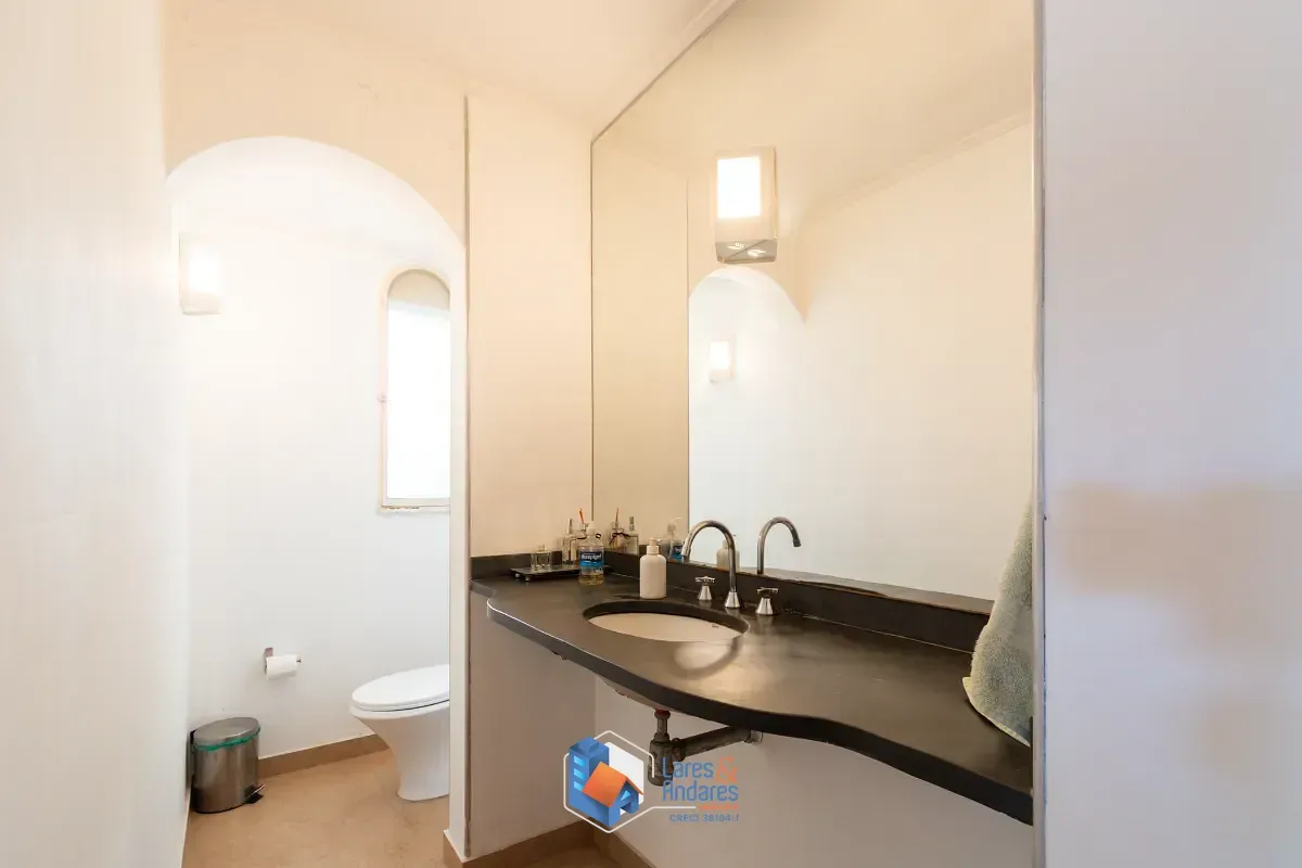 Imagem Casa para venda em Pacaembu com 4 quartos, sendo 3 suítes, 400m²