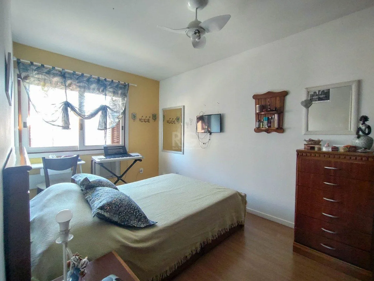 Imagem Apartamento no bairro Menino Deus - 2 dormitórios