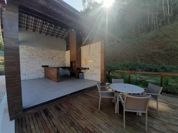 Imagem Terreno em Condomínio para Venda em Teresópolis / RJ no bairro Prata