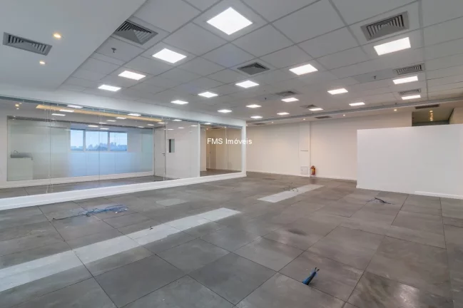 Imagem Conjunto comercial com 296m² no Butantã.