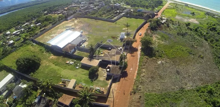 Imagem Área com 13.900m² próximo ao centro de Guarapari, ideal para empresas, galpões, pátios, logística