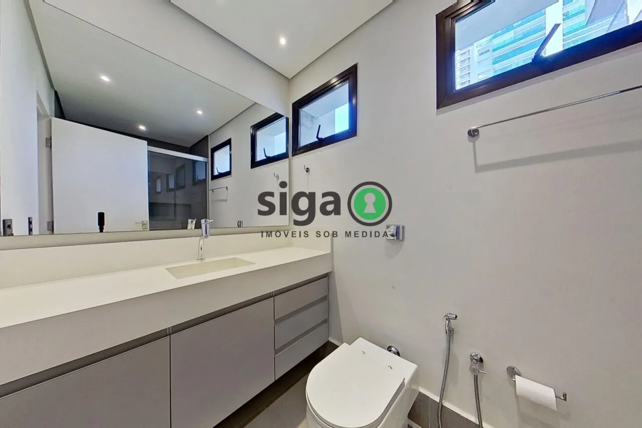 Imagem Apartamento à venda em Moema Índios - 213m², 3 dormitórios sendo 2 suítes, 4 vagas, reformado