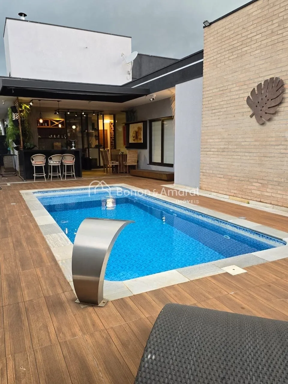Imagem Casa térrea para venda com 03 quartos no Condomínio Residencial Terras do Cancioneiro, Parque Brasil 500, Paulínia.