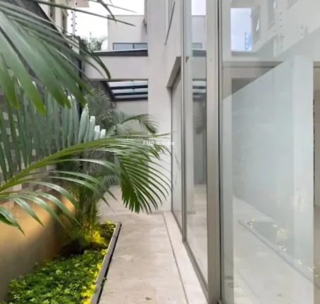 Imagem Luxuosa Casa em Condomínio à Venda ou Locação em São Paulo-SP, Planalto Paulista 3 Quartos, 3 Suítes, 4 Salas, 5 Banheiros, 5 Vagas, 636m².