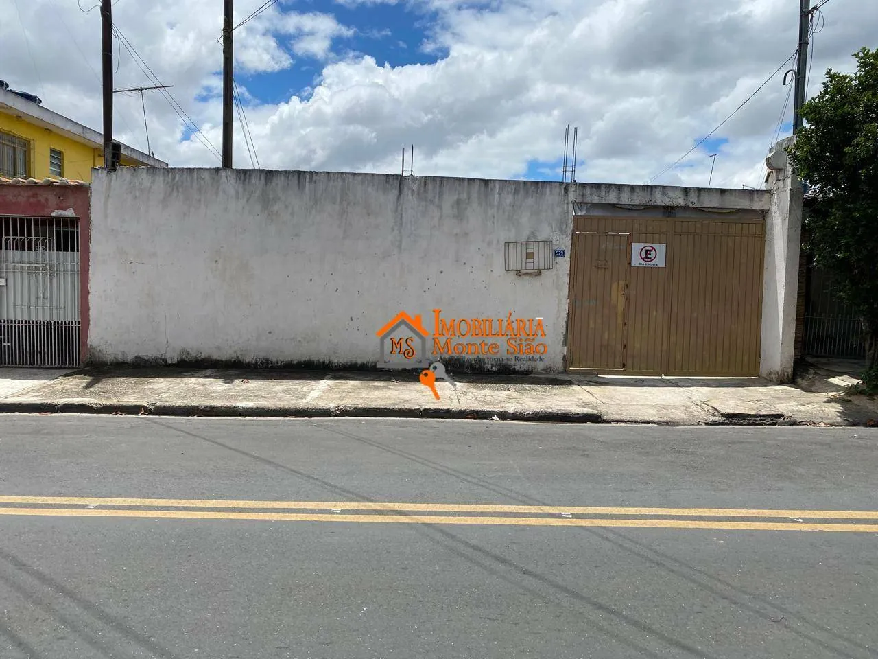 Imagem Imóvel com 2 casas no terreno à venda, 300 m² por R$ 722.000 - Jardim Novo Portugal - Guarulhos/SP