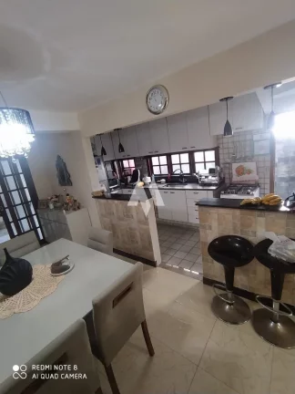 Imagem Sobrado Geminado com 02 dormitorios sendo 02 suites no Boqueião em Santos
