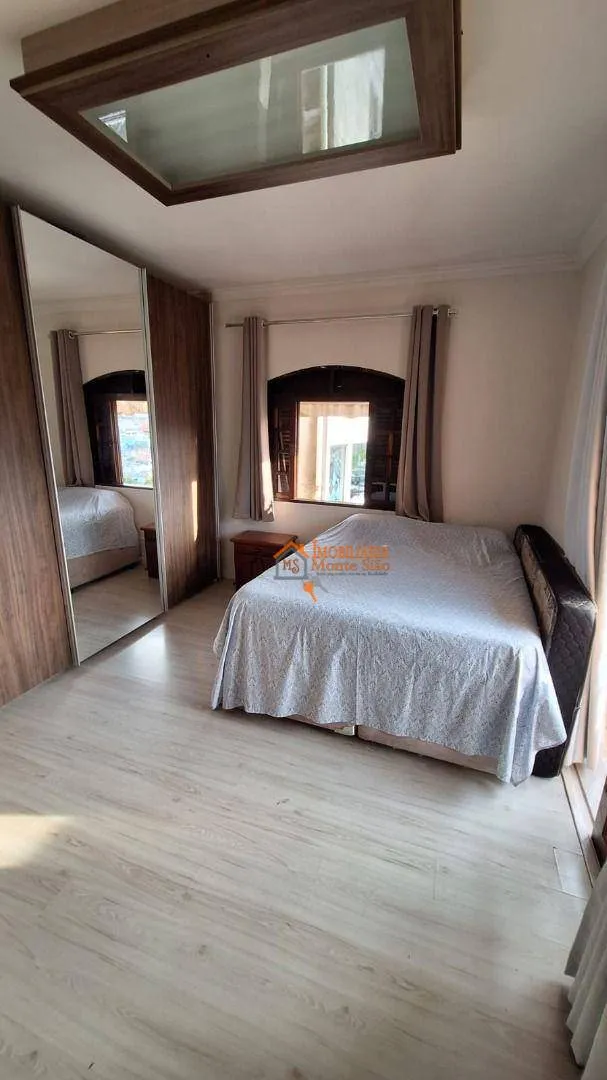 Imagem Sobrado com 4 dormitórios à venda, 255 m² por R$ 1.100.000,00 - Jardim Cumbica - Guarulhos/SP