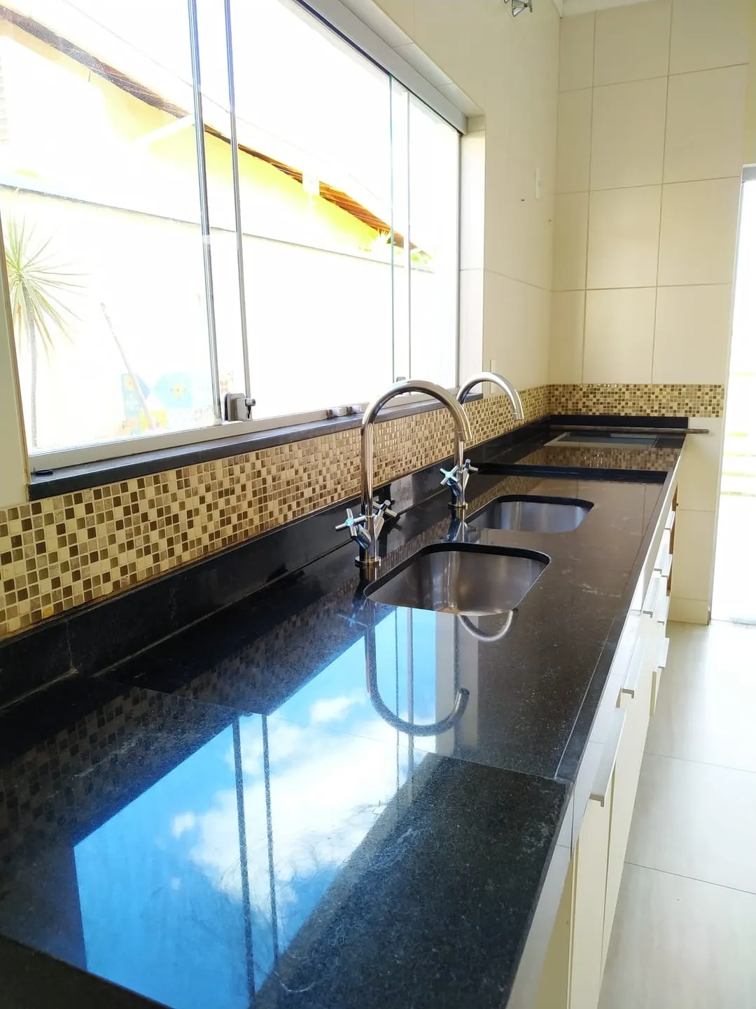 Imagem Casa à venda 4 Quartos, 4 Suites, 4 Vagas, 860M², Quiririm, Taubaté - SP