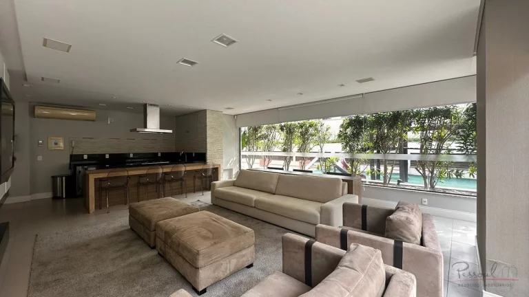 Imagem Apartamento com 93m² de área privativa, semimobiliado, 3 dormitórios (sendo 1 suíte), 1 banheiro...