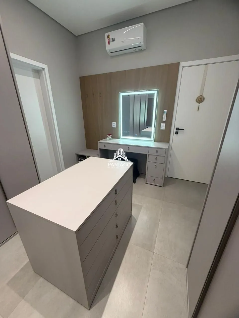 Imagem Casa Térrea à Venda no Condomínio Belvedere I | Porteira Fechada | 325 m²