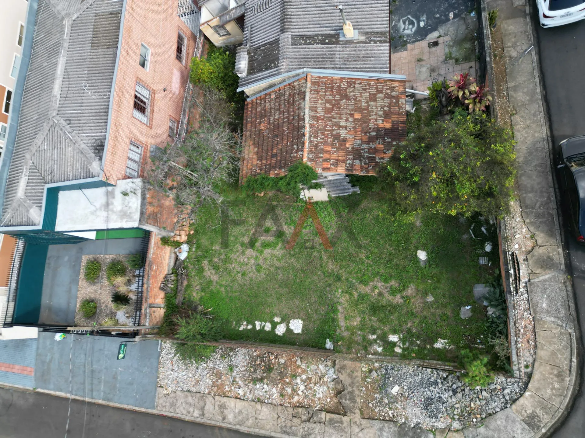 Imagem Terreno de esquina à venda, Bairro centro, GUARAPUAVA - PR